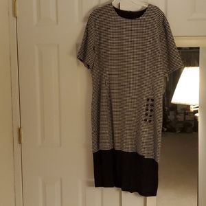 Navy houndstooth business dress